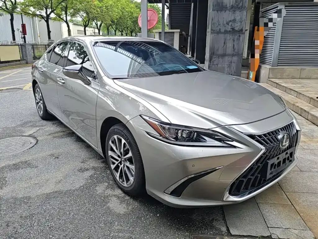 Lexus ES — фото 3