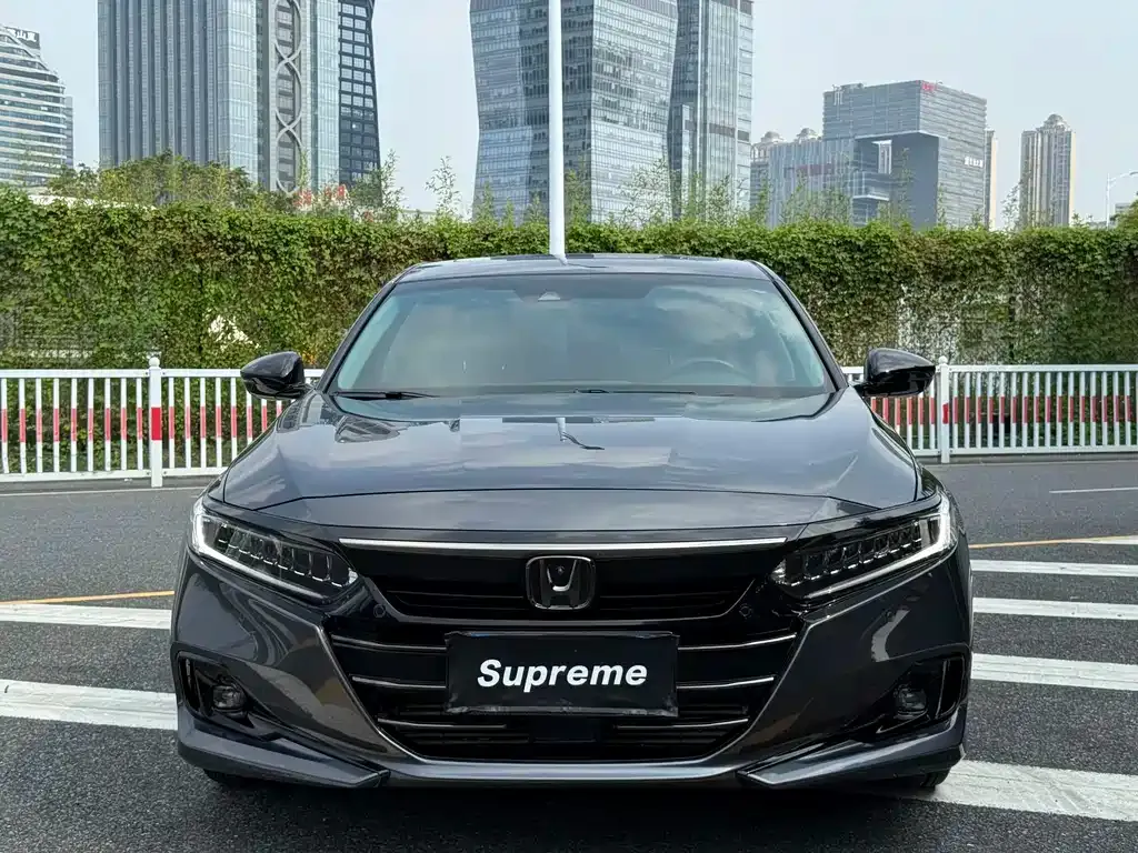 Honda Accord — фото 7