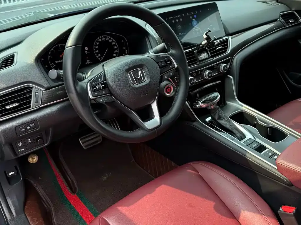 Honda Accord — фото 6