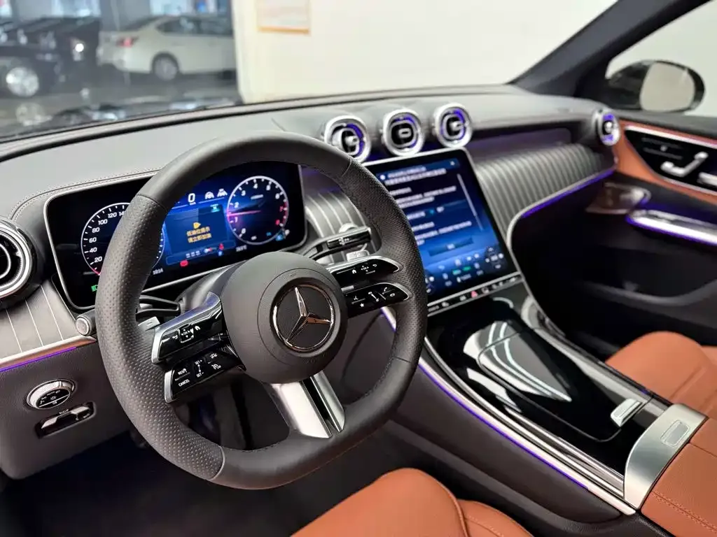 Mercedes-Benz GLC — фото 2
