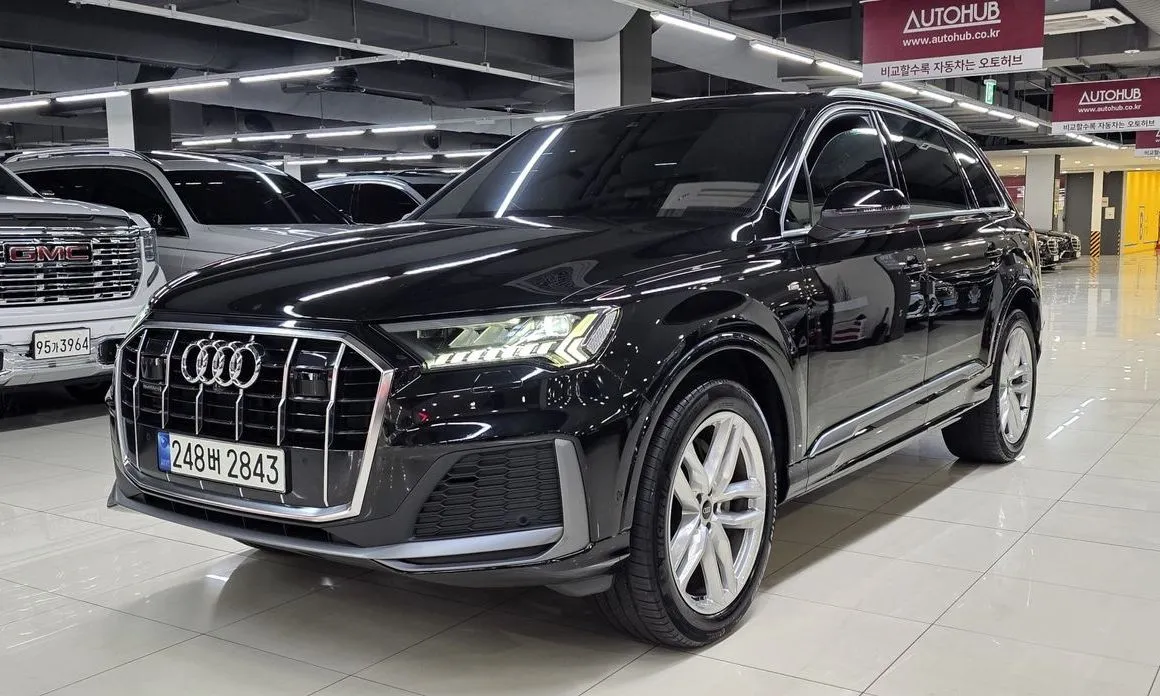 Audi Q7 — фото 9