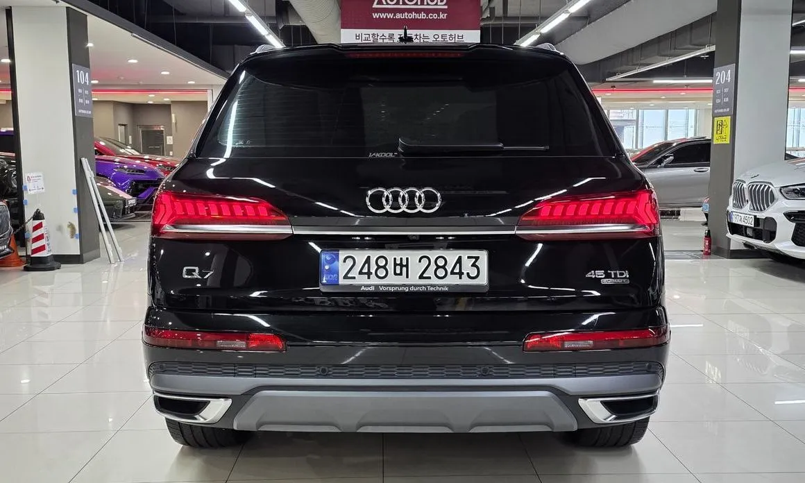 Audi Q7 — фото 3