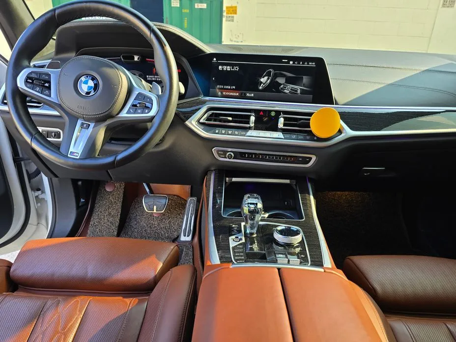 BMW X7 — фото 10