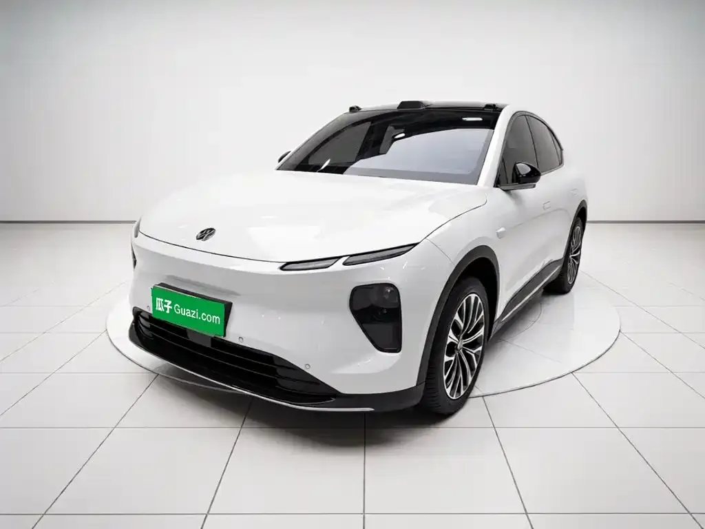 NIO EC6 — фото 10