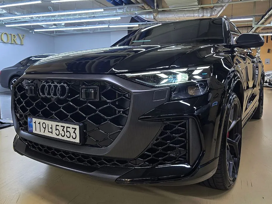 Audi RSQ8 — фото 3