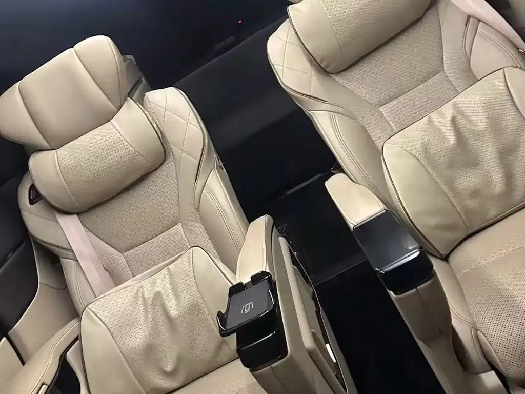 Toyota Vellfire — фото 3