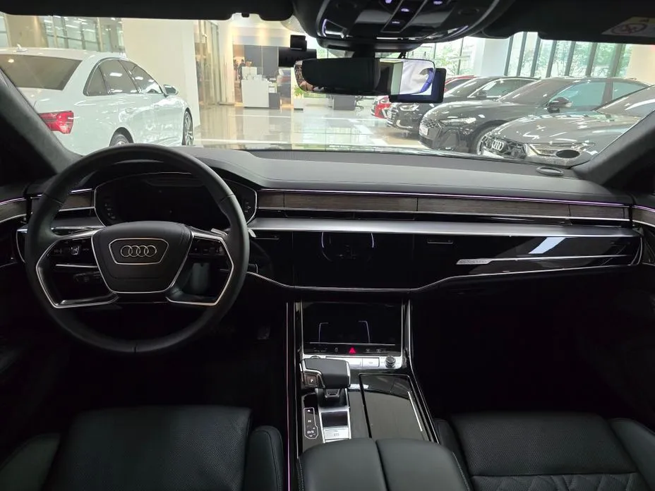 Audi A8 — фото 3