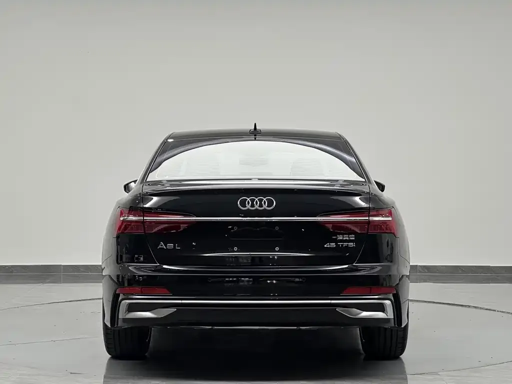 Audi A6L — фото 5