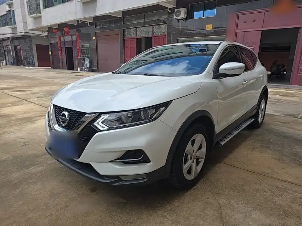 Nissan Qashqai — фото 7