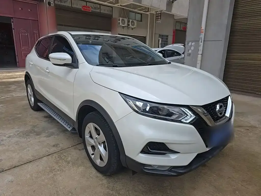 Nissan Qashqai — фото 8