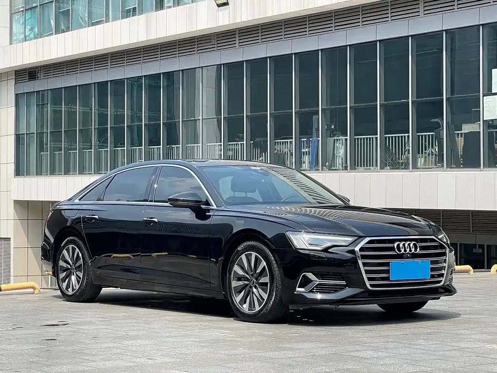 Audi A6L — фото 9