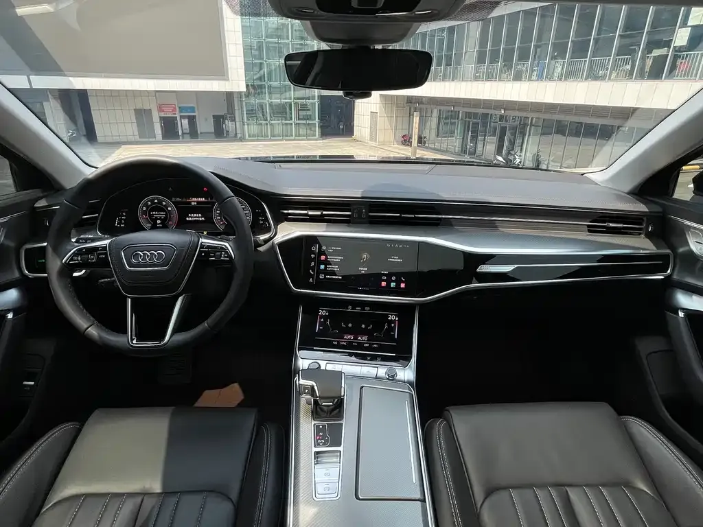 Audi A6L — фото 10