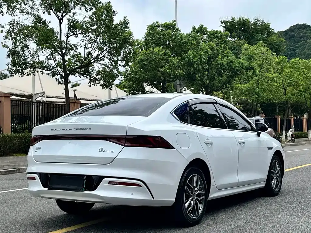 BYD Qin PLUS — фото 10