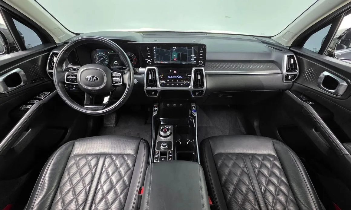 Kia Sorento — фото 8