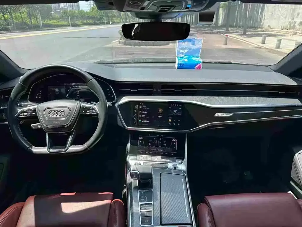 Audi A7L — фото 3