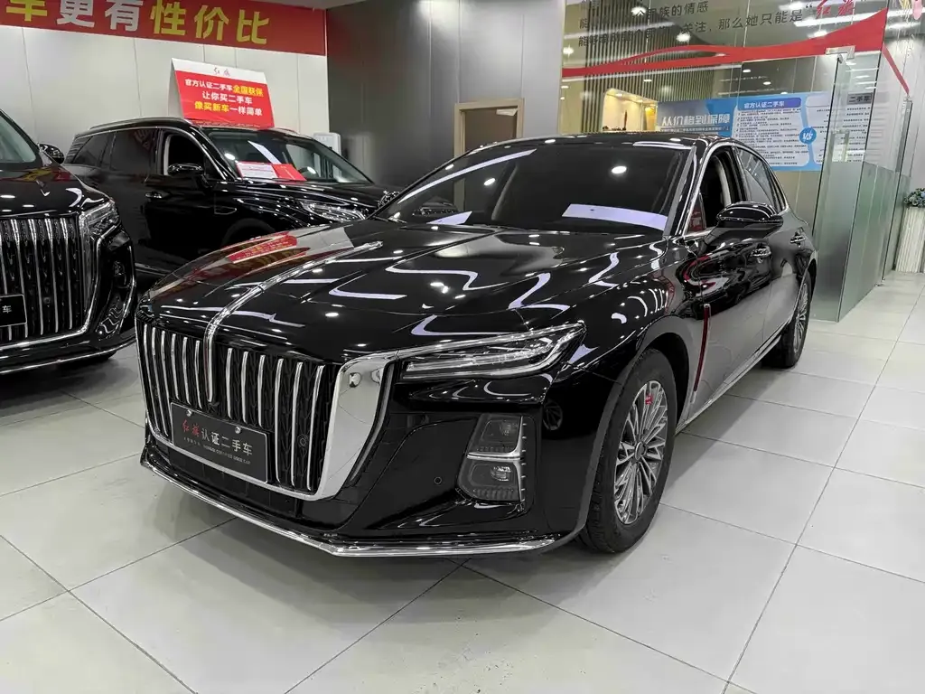 Hongqi H5 — фото 1