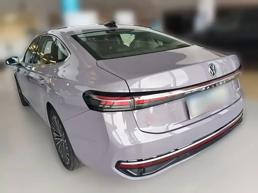 Volkswagen Passat — фото 7