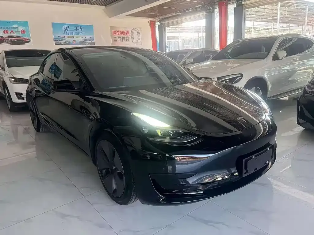 Tesla Model 3 — фото 5
