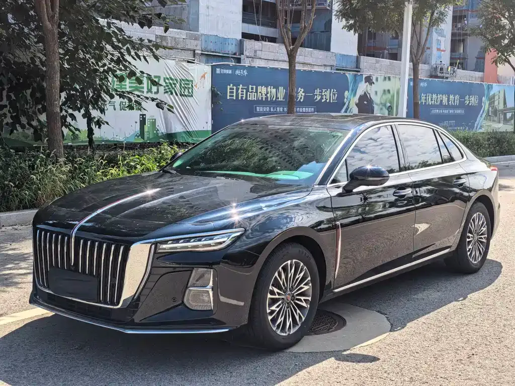 Hongqi H5 — фото 1