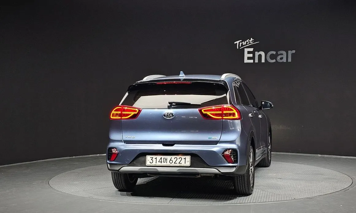 Kia Niro — фото 10