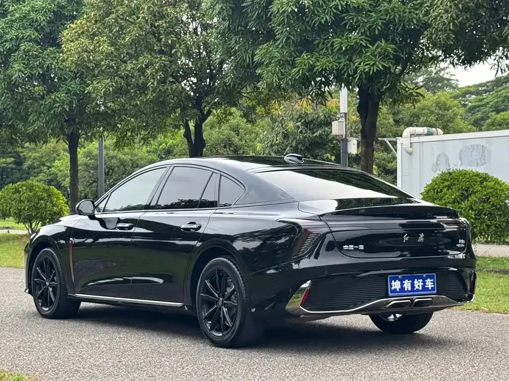 Hongqi H6 — фото 6