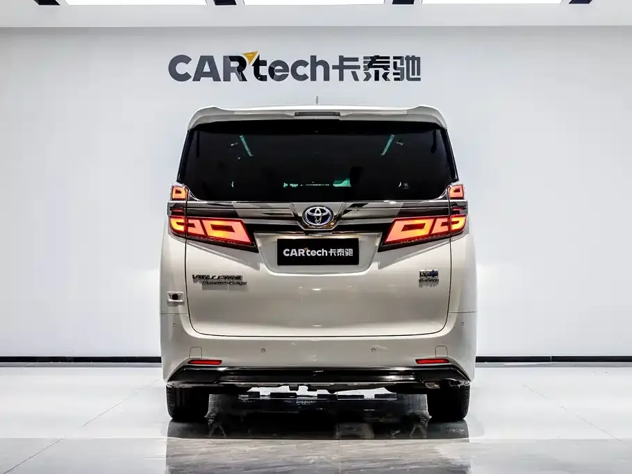 Toyota Vellfire — фото 7