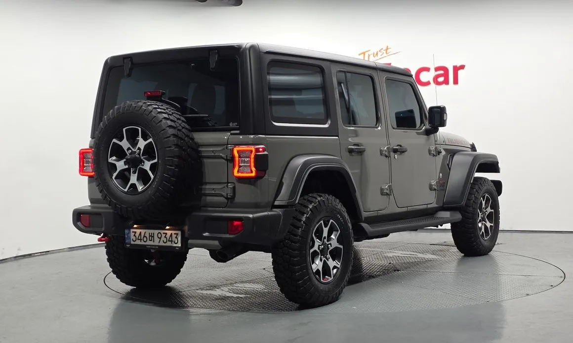 Jeep Wrangler — фото 2