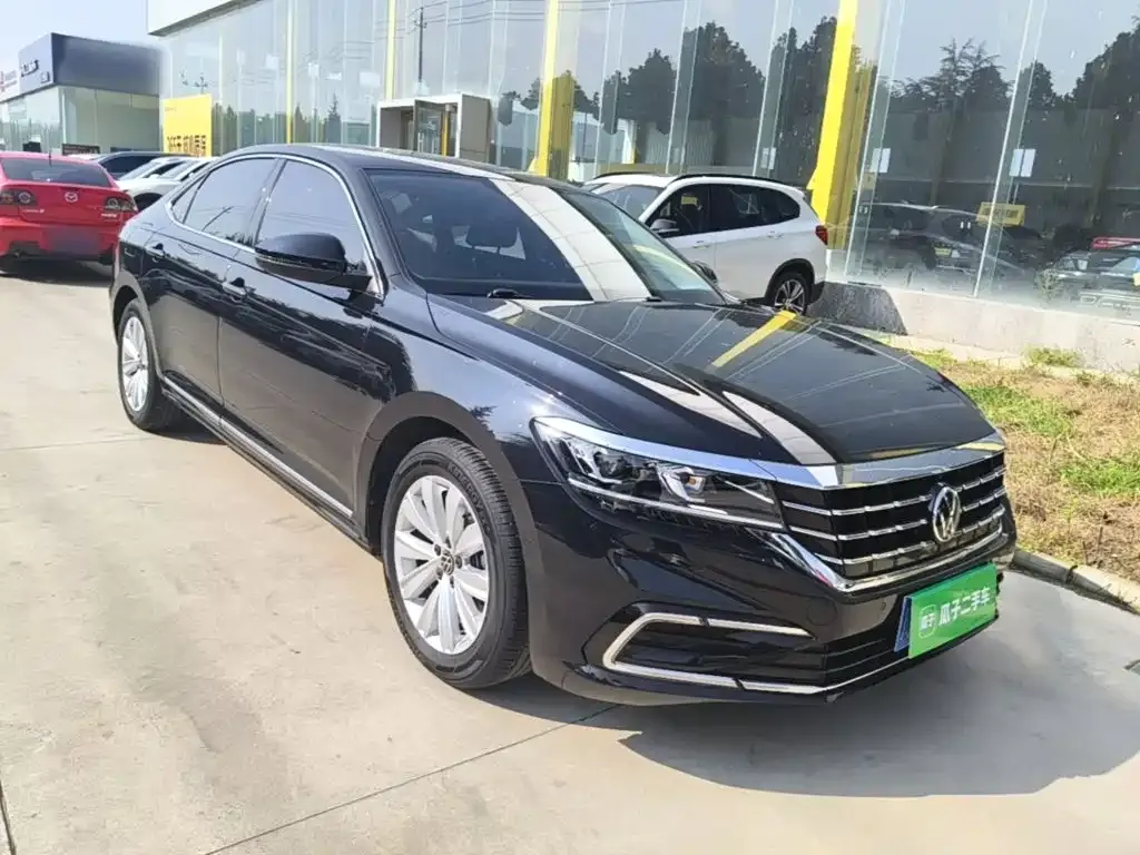 Volkswagen Passat — фото 4