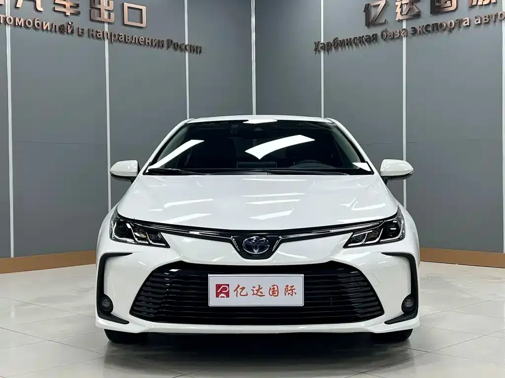 Toyota Corolla — фото 2