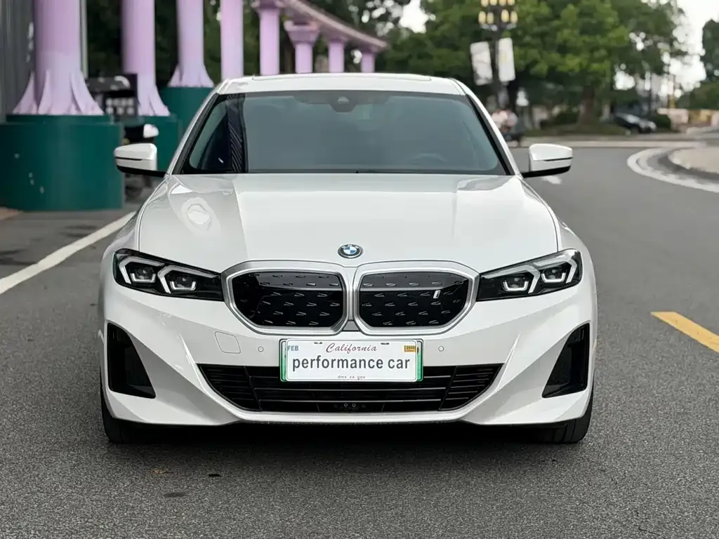 BMW i3 — фото 3