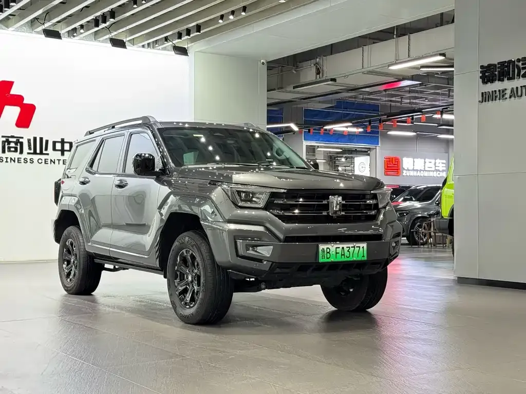 Tank 400 New Energy — фото 10