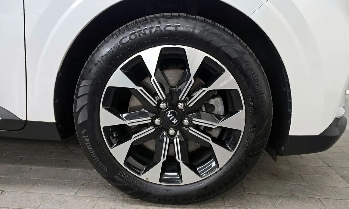 Kia Carnival — фото 10