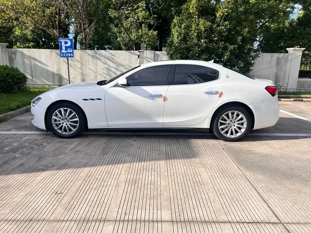 Maserati Ghibli — фото 6