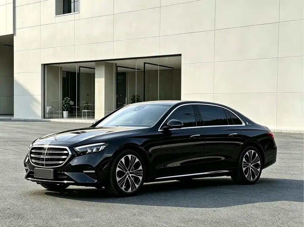 Mercedes-Benz E-Class — фото 10