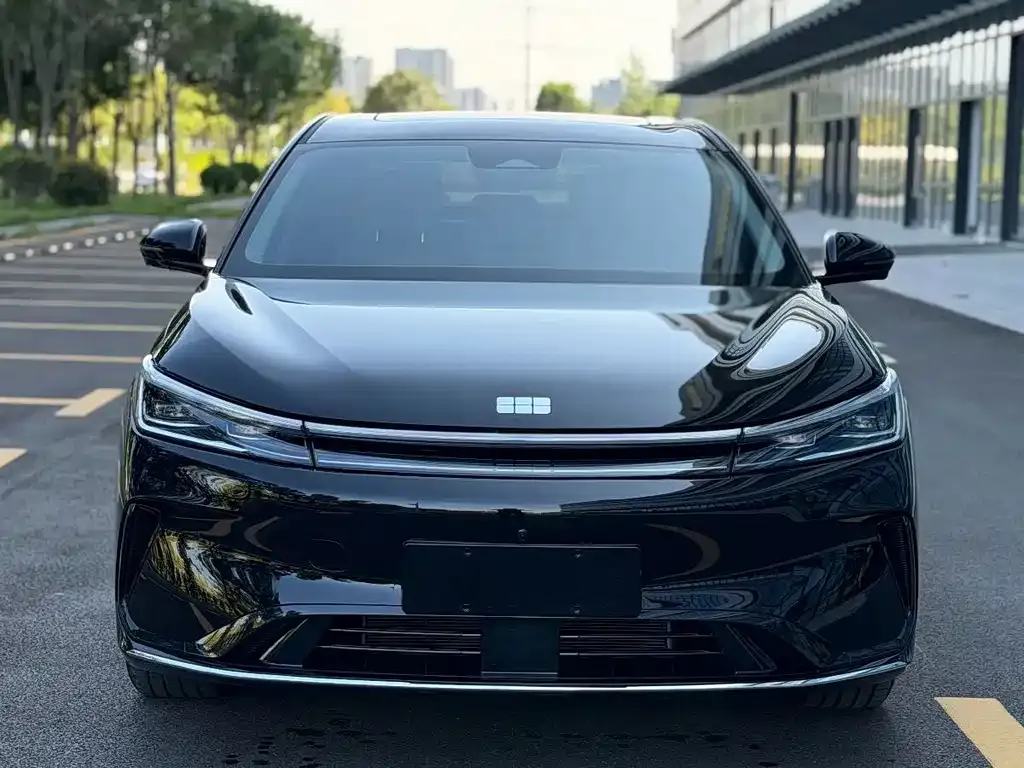 Geely 银河A7 EV — фото 5