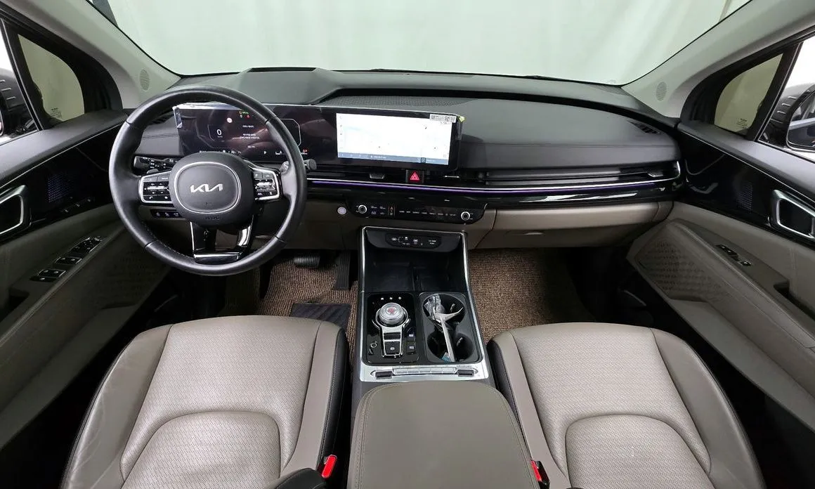 Kia Carnival — фото 10