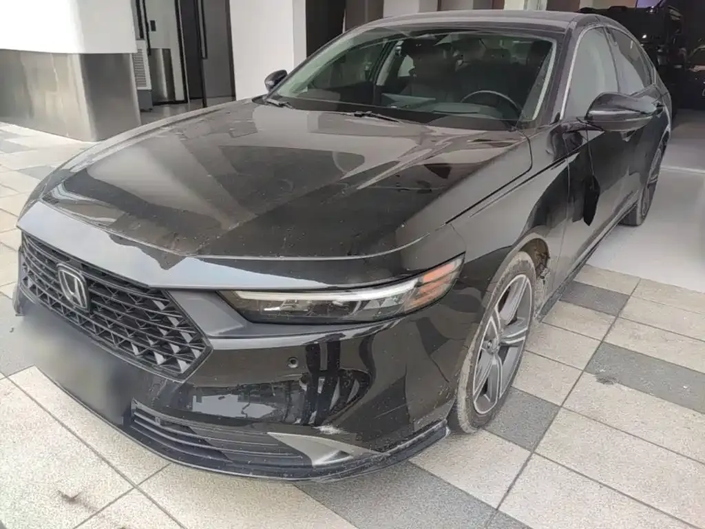 Honda Accord — фото 1