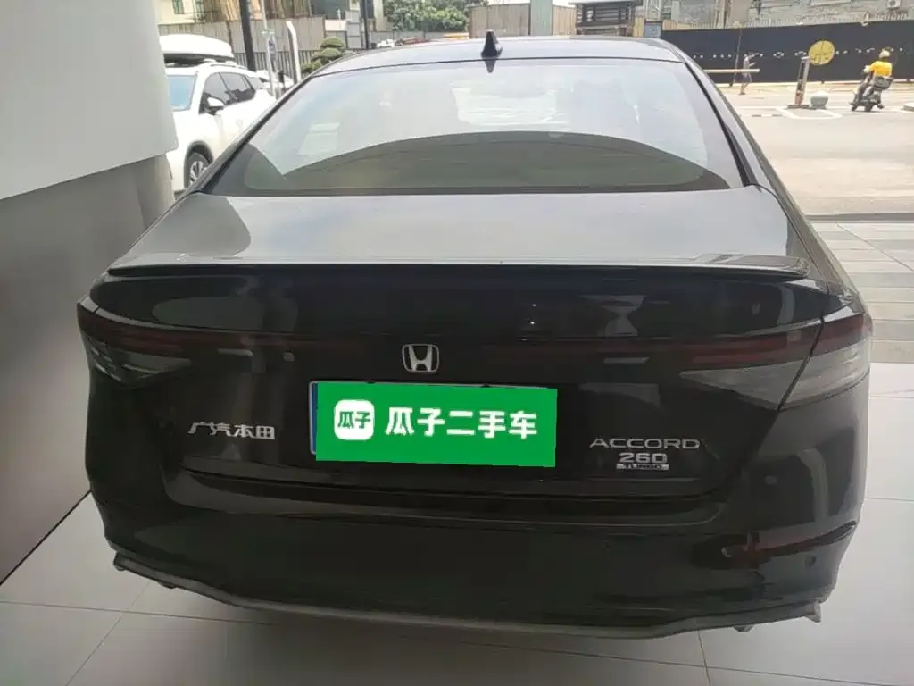 Honda Accord — фото 4