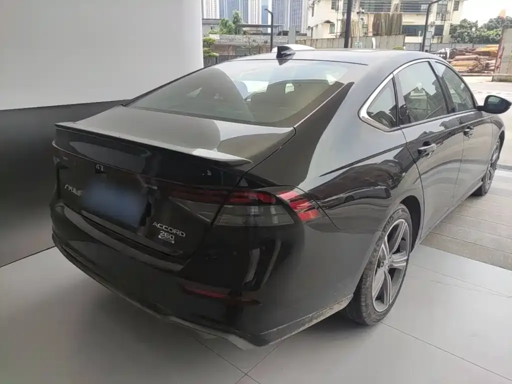 Honda Accord — фото 3