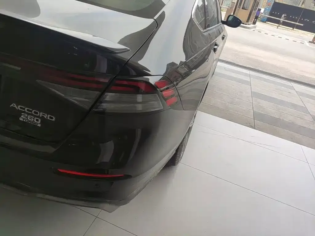 Honda Accord — фото 2