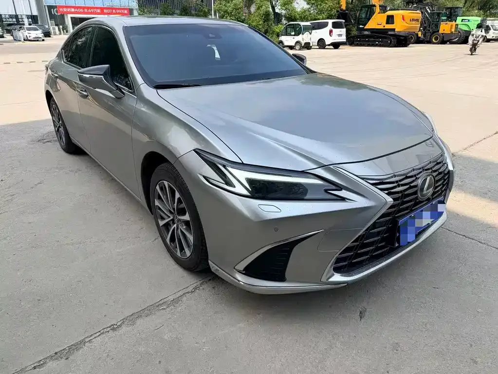 Lexus ES — фото 4