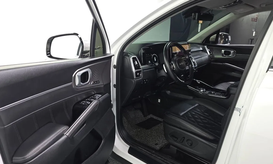 Kia Sorento — фото 6