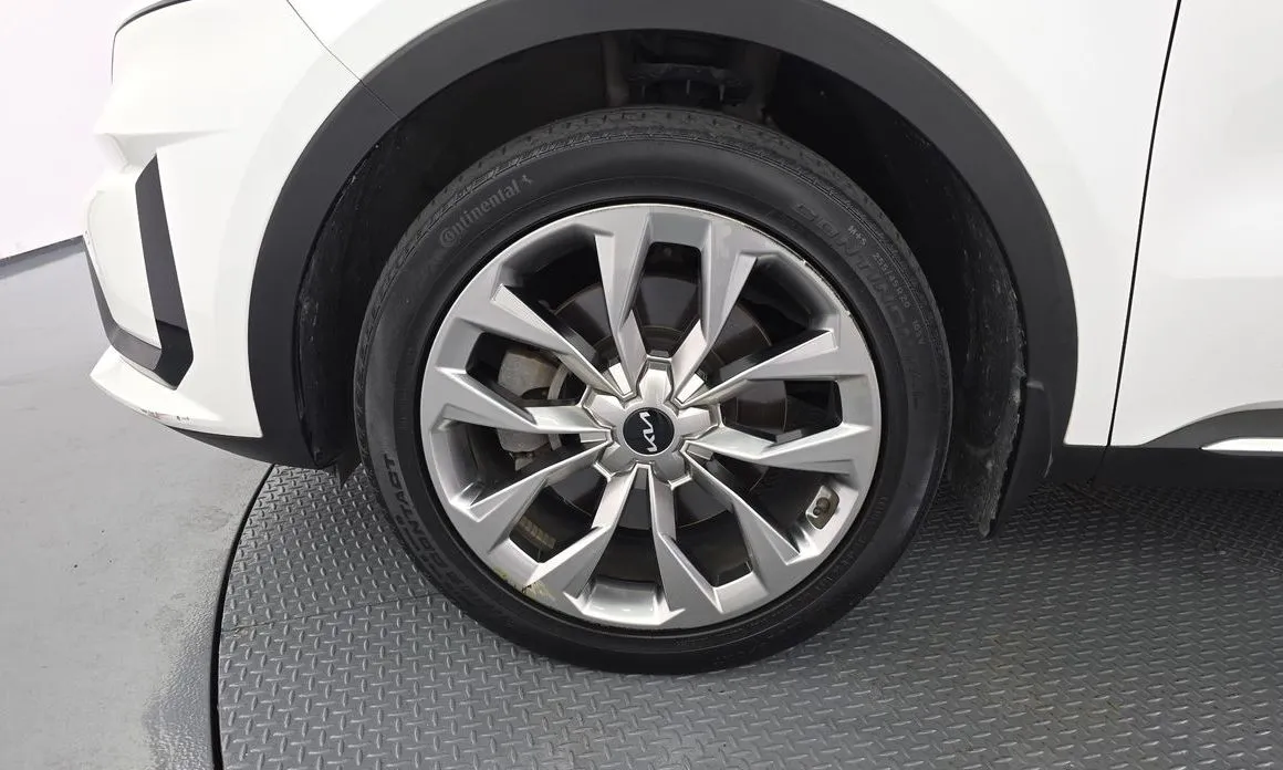 Kia Sorento — фото 7