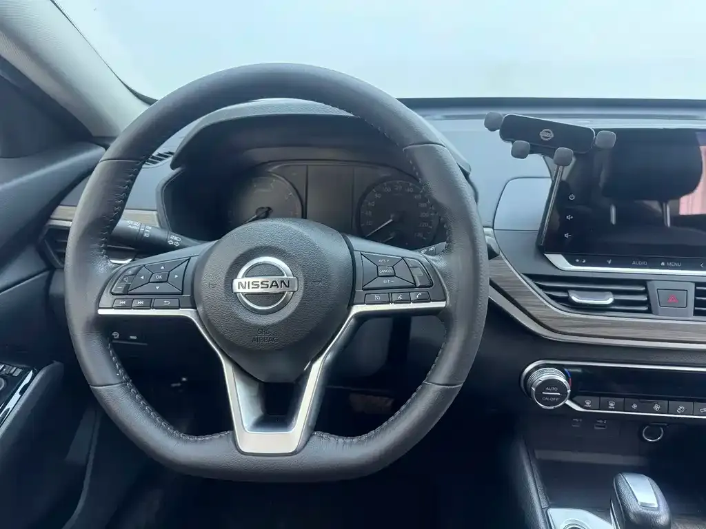 Nissan Teana — фото 3
