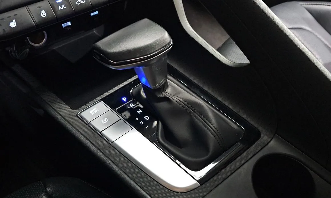 Hyundai AVANTE — фото 6