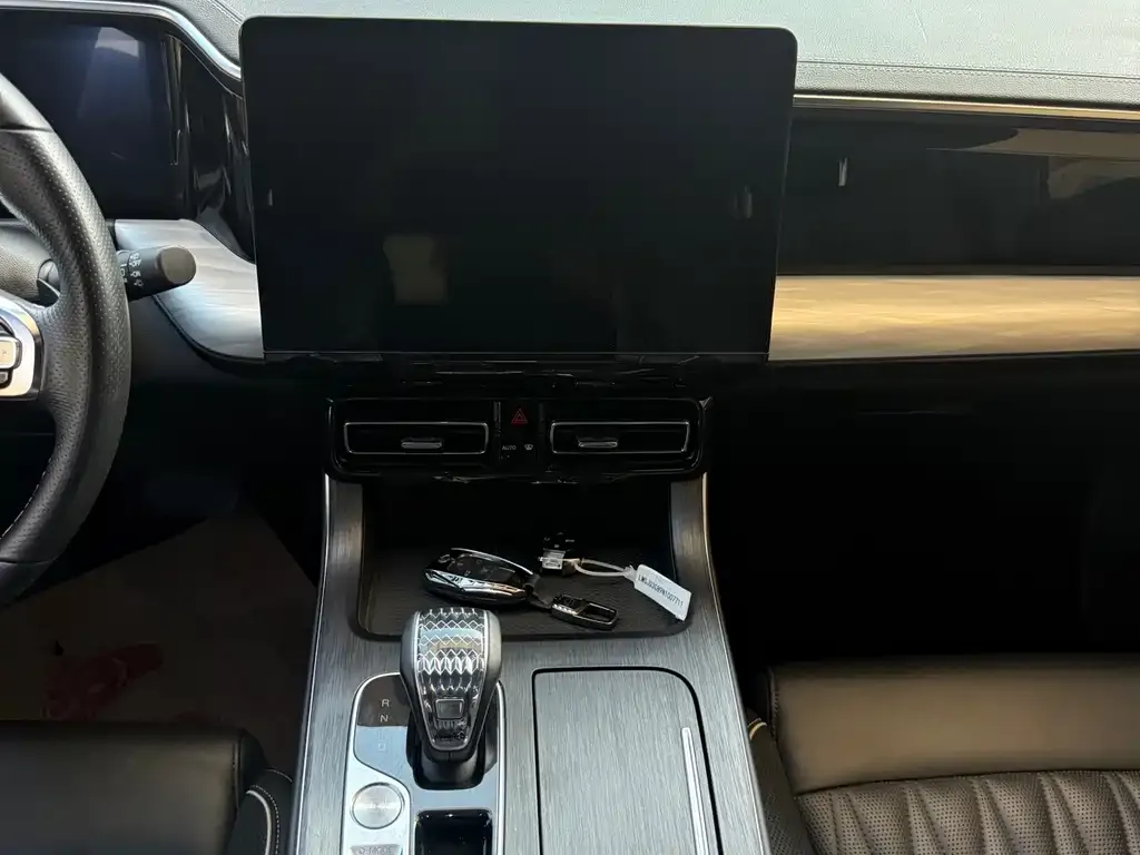 GAC Motor Trumpchi GS8 — фото 7