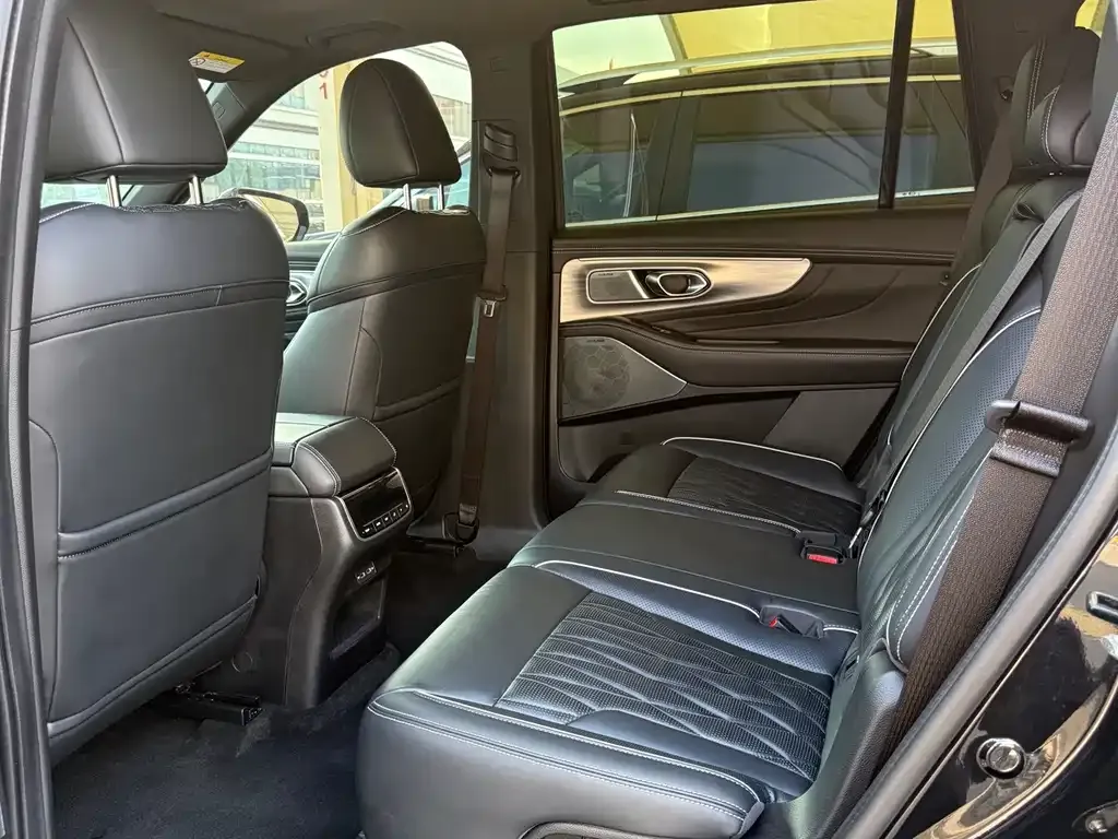 GAC Motor Trumpchi GS8 — фото 6