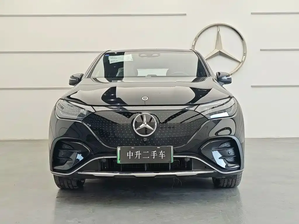 Mercedes-Benz EQE SUV — фото 9