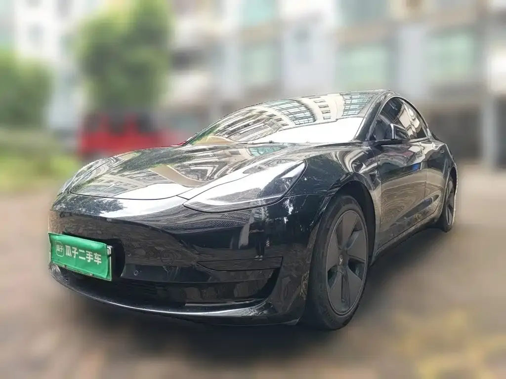 Tesla Model 3 — фото 5