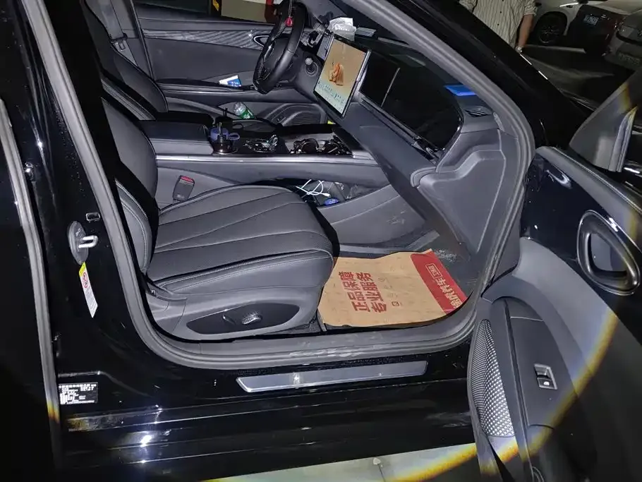 BYD Seal — фото 7